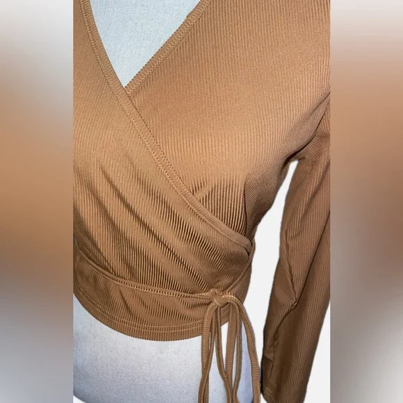 SHEIN Camel Wrap Blouse - Picture 2 of 4